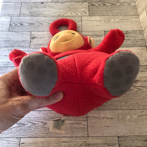 Playskool - Vintage 1998 Teletubbies 15" Talking Po Plush Doll (Works) - Picture 8 of 16